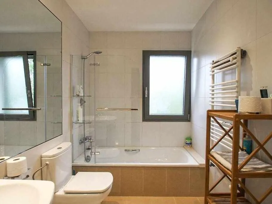 Villa Peralta Girona City W Above Ground Pool 0*,  Spagna